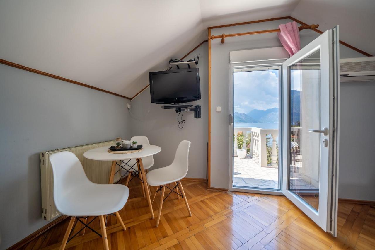 קוטור Apartment With Sea View מראה חיצוני תמונה