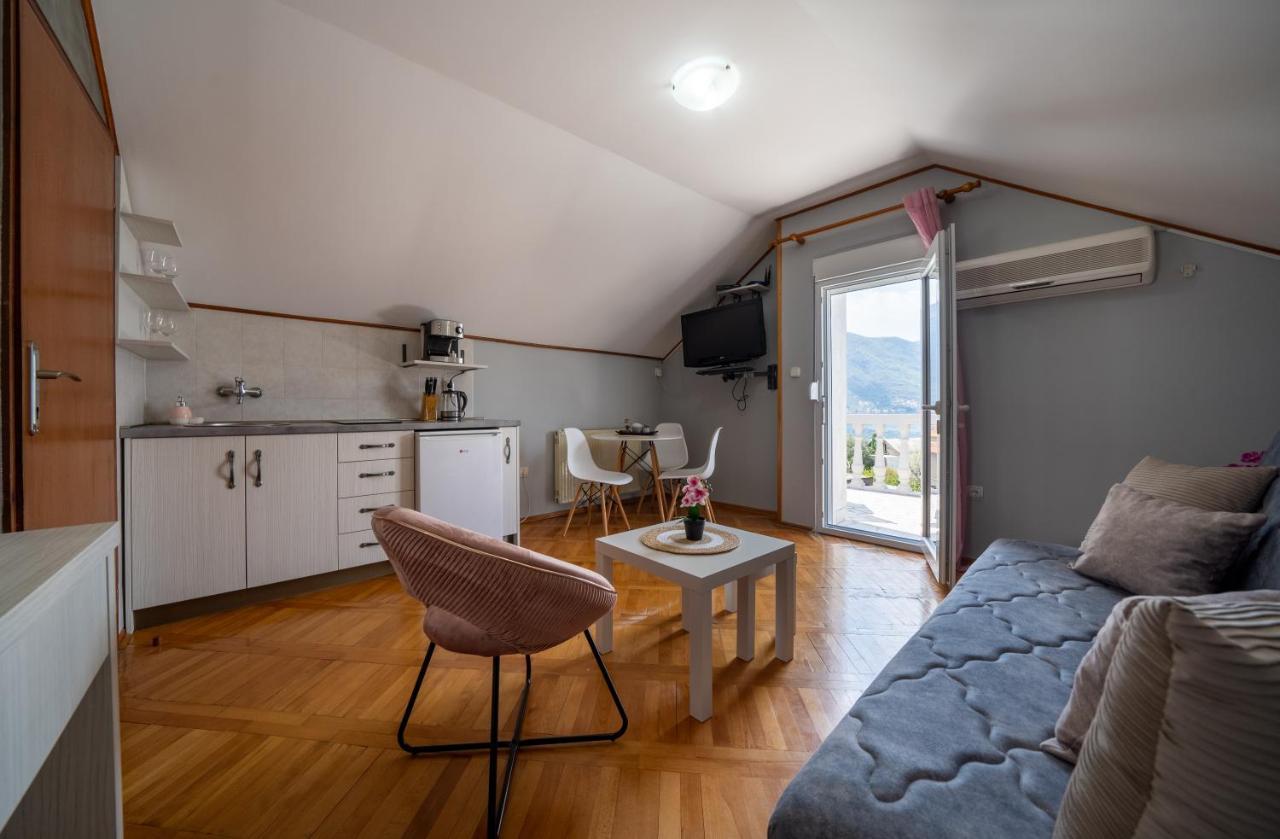 קוטור Apartment With Sea View מראה חיצוני תמונה